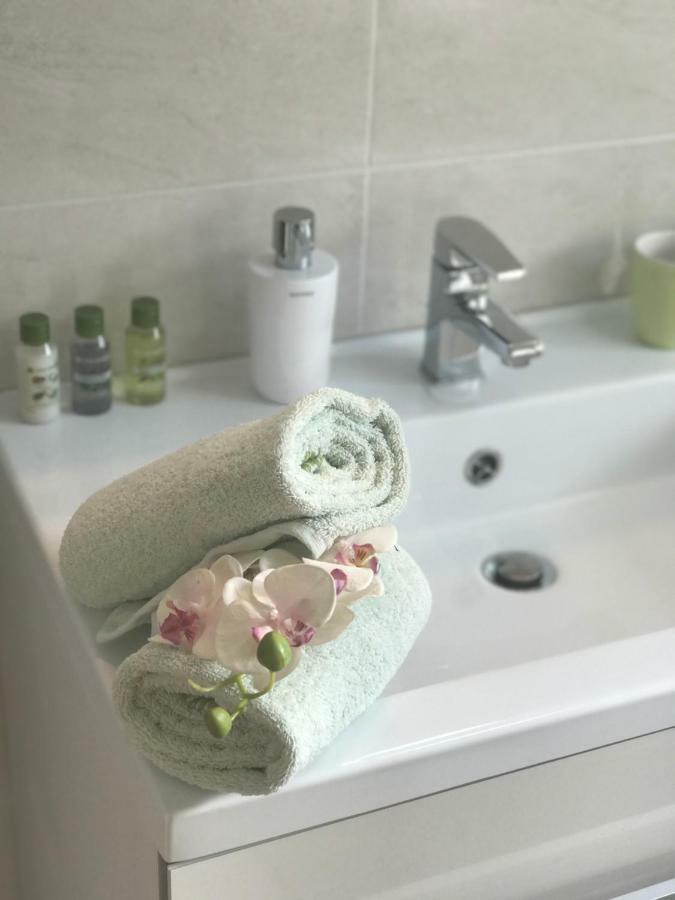 Apartmani Fortuna Lumbarda Eksteriør billede